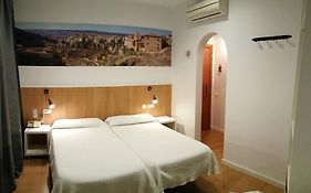 Hostal Restaurante Cornella